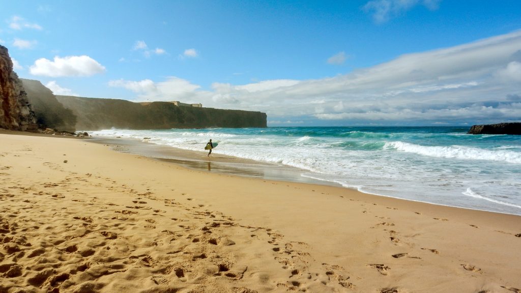 Surfing Algarve